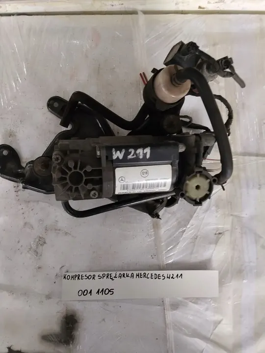 Compressor Mercedes OEM 001 1105 para W211 - Usado image 2