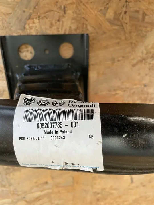 Viga de para-choque dianteiro Fiat 500 image 2