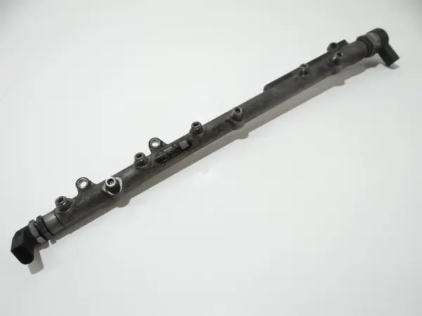 BMW E91 3.0D inspuitrail OEM 7795514 image 2
