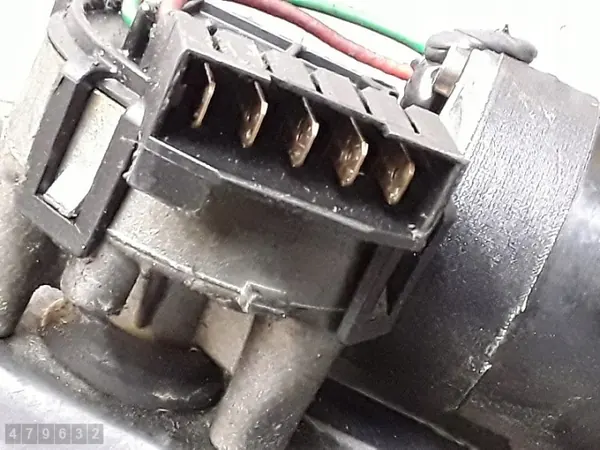 Moteur d'essuie-glace Volvo OEM 0390241170 - Occasion image 4
