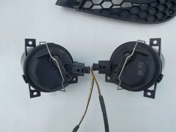 Grade de Para-choque Halógena Esquerda Direita Seat Ibiza III 6L 5P0941699A image 6