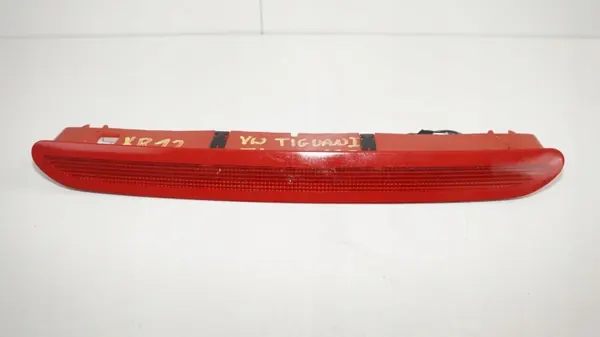 Feu Stop Arrière OEM 360192868 pour VW Tiguan I image 2