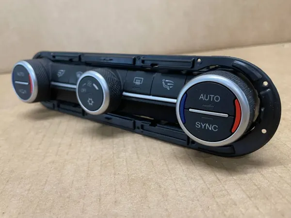 Klimapanel Alfa Romeo Giulia OEM 01561303470 image 3