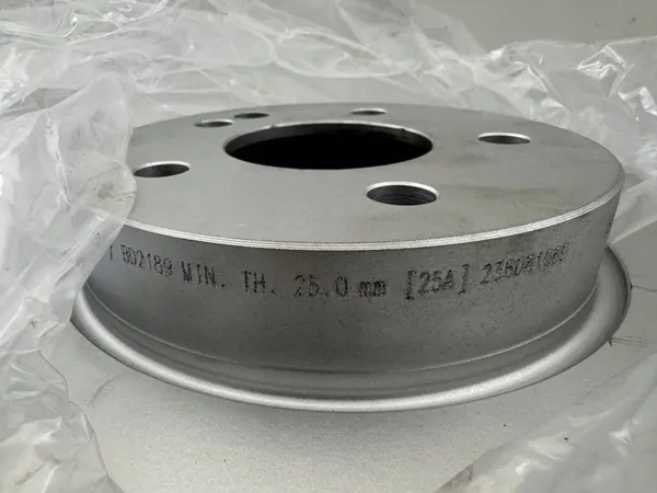 Bosch Ventilated Brake Disc 300 mm 5 Holes image 4