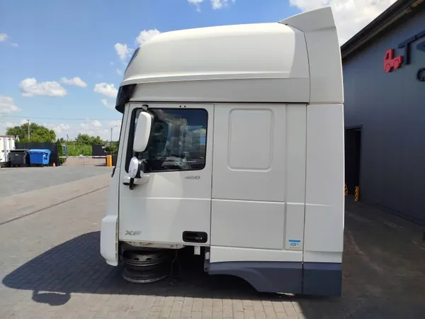 Cabine DAF XF 106 CCS OEM 6137686 - État Utilisé image 6