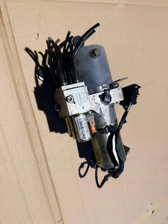 Audi A4 S4 B6 katto taittoventtiili OEM 8H0871611 image 3