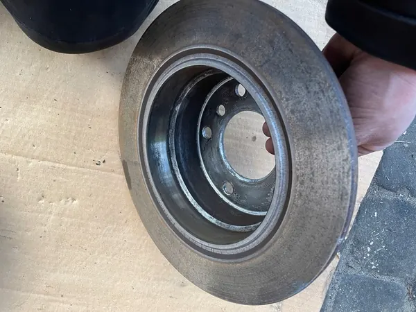 Discos de Freio Traseiros BMW Compact E36 OEM image 4