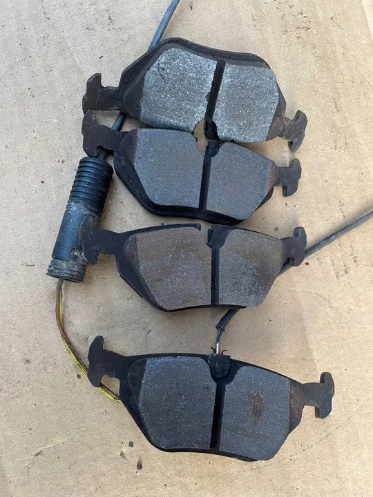 Discos de Freio Traseiros BMW Compact E36 OEM image 9