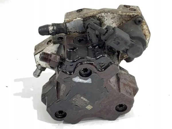 Pompe haute pression OEM A6420700501 pour Chrysler 300C image 4