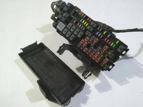 Gebruikte zekeringkast Ford Flex OEM kkm23221 image 2