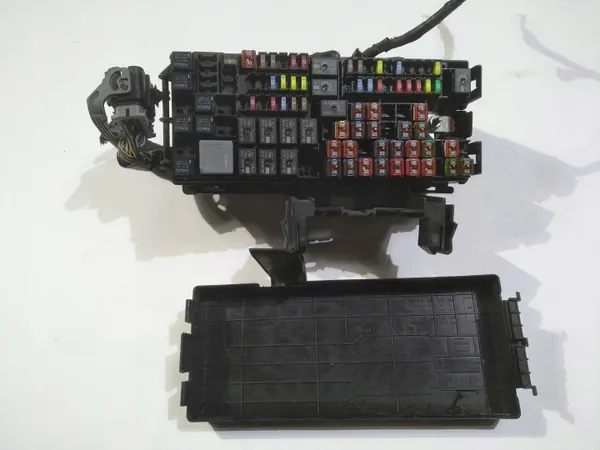 Gebruikte zekeringkast Ford Flex OEM kkm23221 image 5
