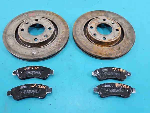 Satz Bremscheiben & Beläge Vorne OEM IMPRK1519654 image 2