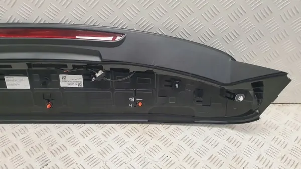 Audi A1 82A Spoiler Feu Stop Hayon OEM 82a827917a image 6