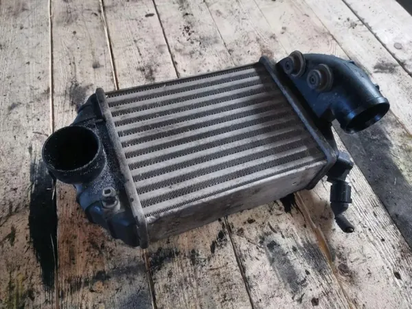 Intercooler OEM 059145805 Linkerkant voor Superb I 2.5 TDI V6 image 2