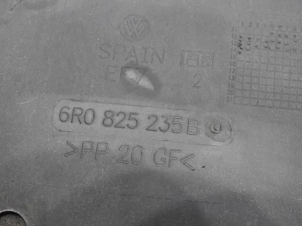 Motorplåt Audi A1 8X 1.6 TDI image 10