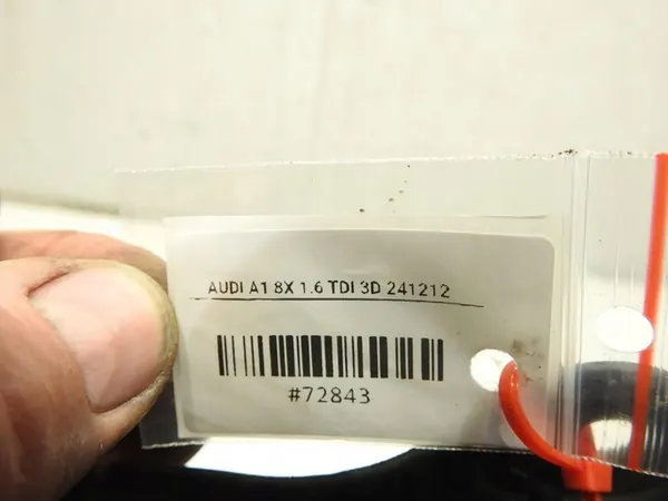 Motorplåt Audi A1 8X 1.6 TDI image 8