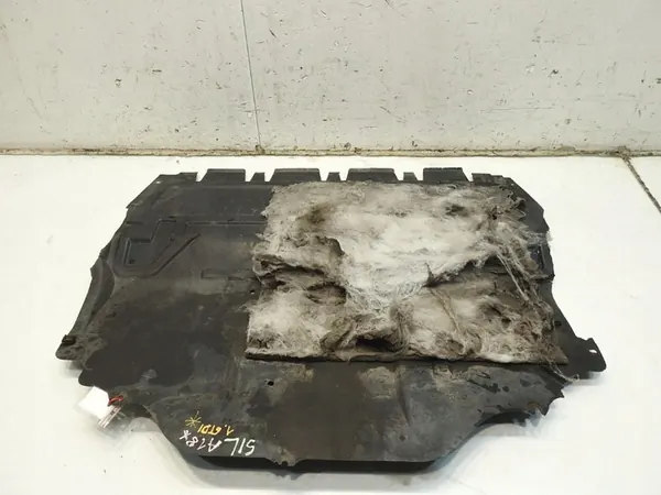 Motorplåt Audi A1 8X 1.6 TDI image 9