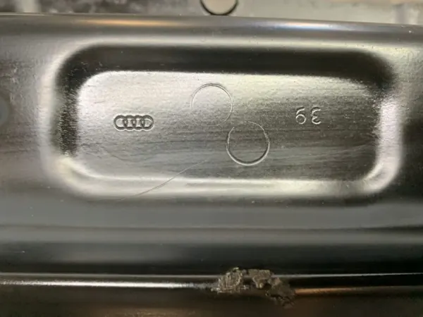 Audi OE Takaosaston Nauha OEM 8V5813307 - Käytetty image 3