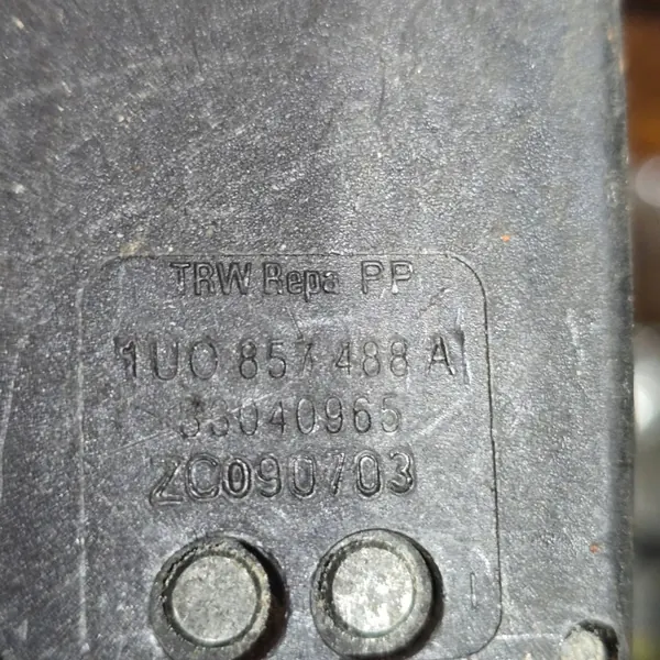 OEM 1U0857488A Bakre Vänster Sittstöd Skoda Octavia image 3