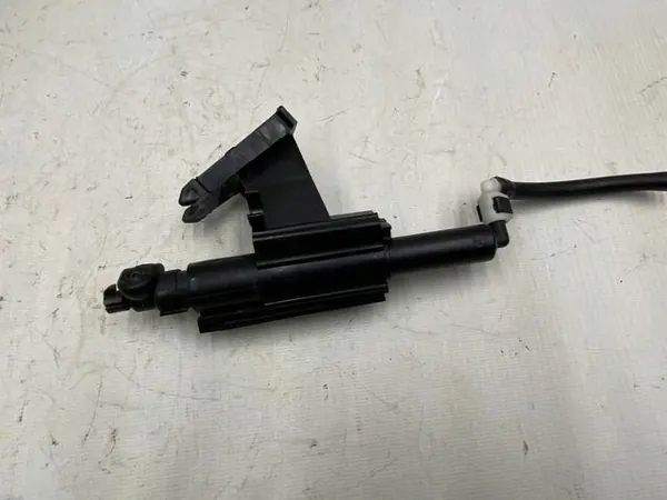 Lavafaros derecho Ford Focus MK3 OEM F1EB-13L014-AA image 4