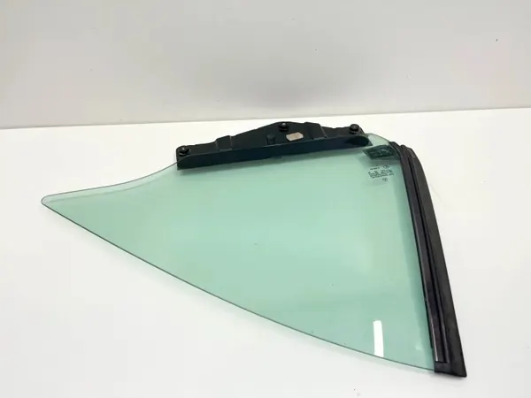 Vitre Arrière Gauche d'Occasion OEM A2306720113 Mercedes image 3