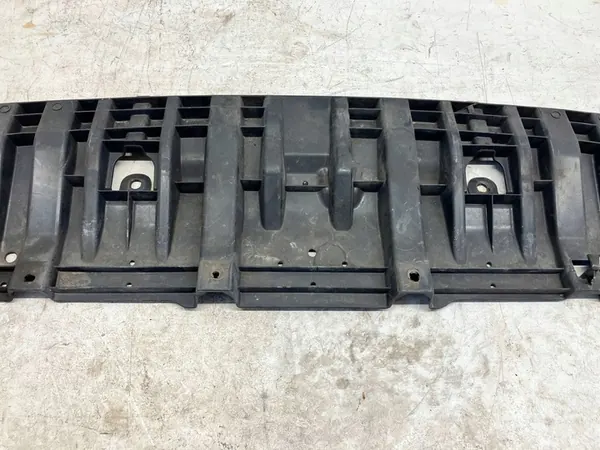 Framstötfångare Täcka Toyota Prius III image 9