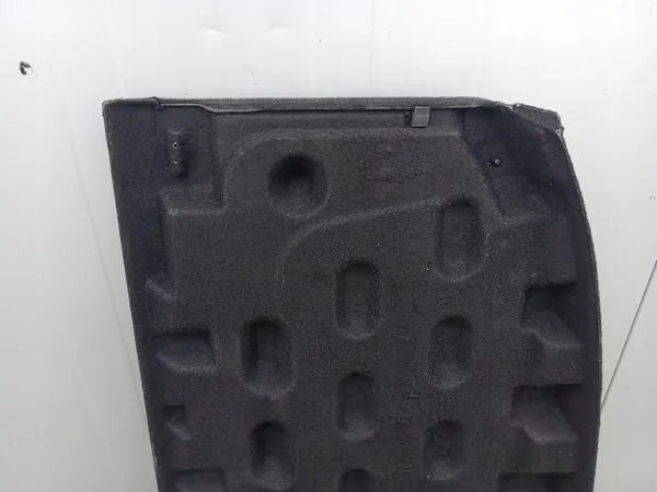 Étagère coffre arrière OEM 5M0867789 pour VW Golf V Plus image 7