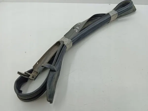 Saab 9-7X 2006 voorportier raamrubber OEM 15205931 image 3