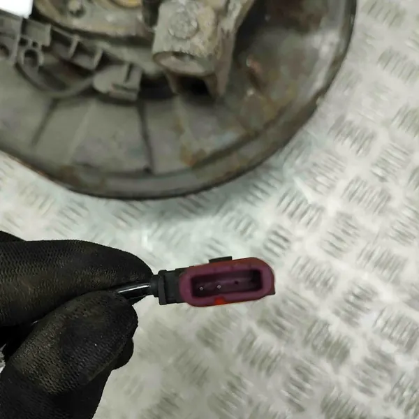 Bakre högra nav MERCEDES-BENZ E (W212) A2123500241 image 7