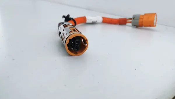 Câble haute tension Citroen e-C3 2024 OEM 9861687580 image 5