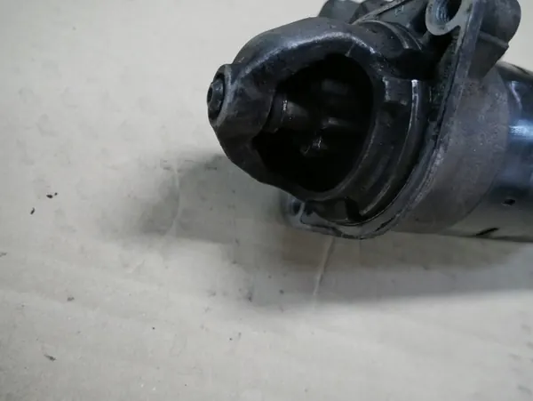 Motor de arranque BMW E39 525d 7785691 image 3