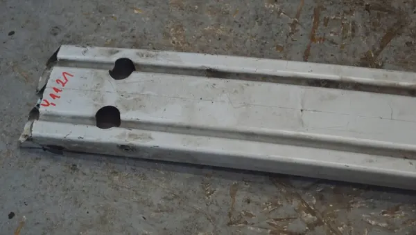 Poutre de pare-chocs avant Opel Mokka A OEM JKM23666 image 3