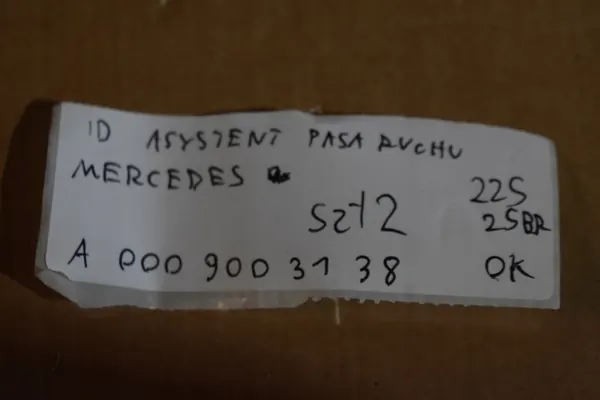 MERCEDES PARKERINGSASSISTENT image 4