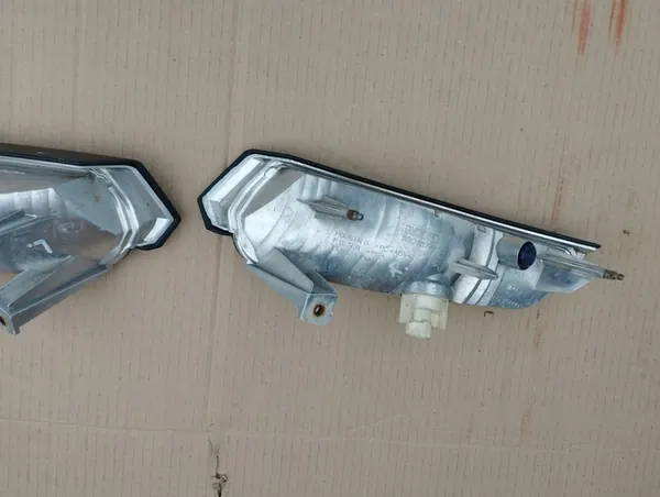 Iveco Daily IV 2014 Indicadores Esquerdo Direito Conjunto OEM 5801874640 image 7