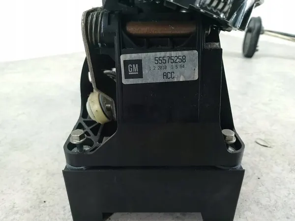 Tringler de changement de vitesse Opel Astra J 1.6 16V image 4