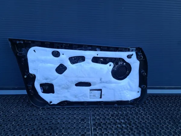 BMW G42 Ovenpeite Oikea Etu OEM KKDA image 5