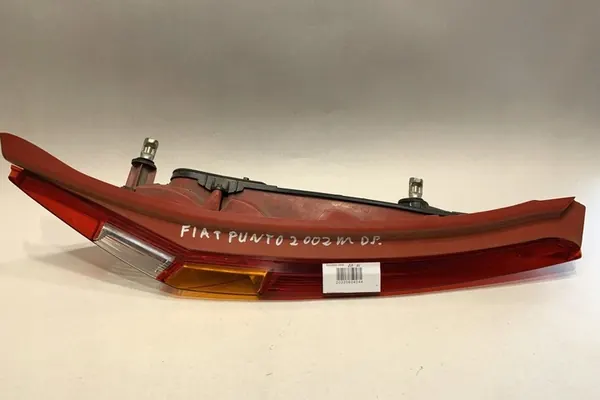 Lámpara trasera derecha FIAT PUNTO (188_) 2002 image 5