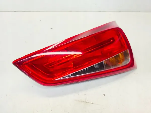 Lámpara Trasera Derecha Audi A1 8X OEM 8X0945094 image 3