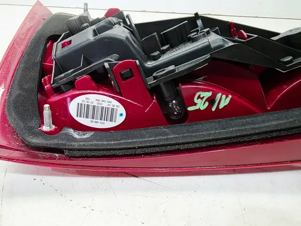Lámpara Trasera Derecha Audi A1 8X OEM 8X0945094 image 7