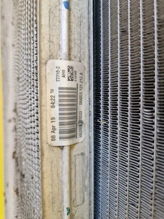 VW T5 LIFT T6 Intercooler Tuulettimen Koko 7E0121253C image 8