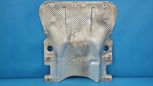 BMW 2' F44 Gran Coupe moottorisuojus - OEM osa image 3