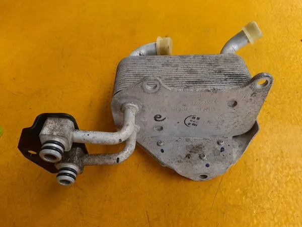 Ford Ranger III Oil Cooler JB3G-7A095-BA image 2