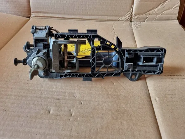 Vasen ovenkahva VW PASSAT B7 ALLTRACK 3C0837885D image 6