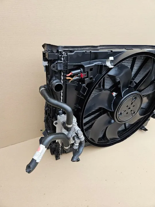 Complete Radiatoren Mercedes GLC X253 C253 GLC 300 image 2