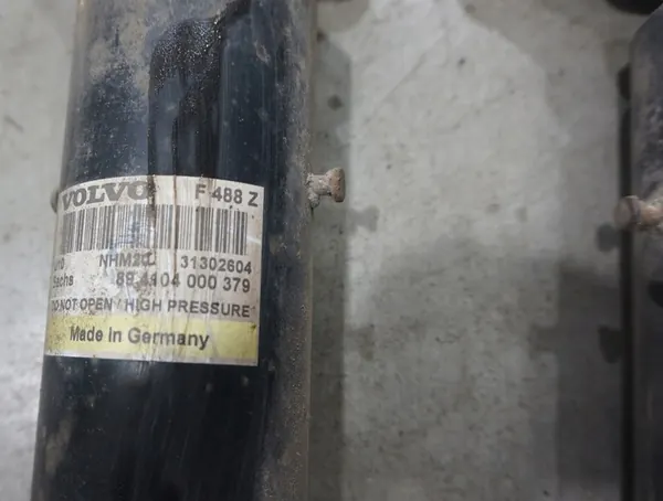 Amortizzatore di livellamento attivo VOLVO XC60 I posteriore OE image 2