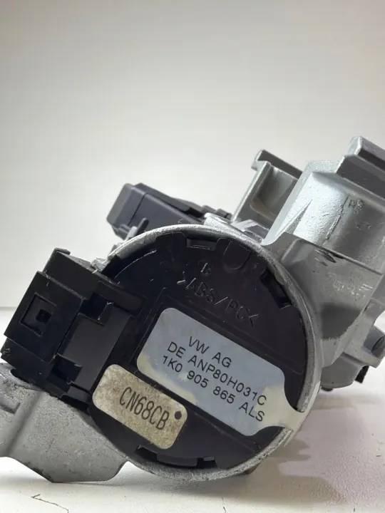 Interruptor de encendido OEM 1K0905865ALS con llave - Usado image 8