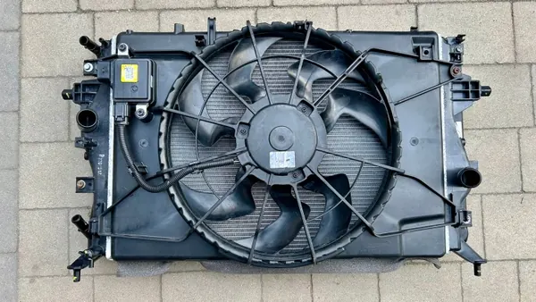 Komplet chłodnic Hyundai Kona hybrid 1.6 Gdi 141KM image 2