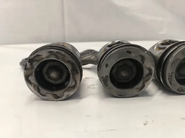 Kit Piston & Bielle OEM 074132 pour Peugeot 1.4 HDi image 3