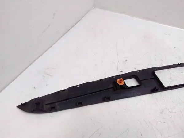 Mercedes C W205 dashboard verlichtingsstrip OEM A2057400500 image 5