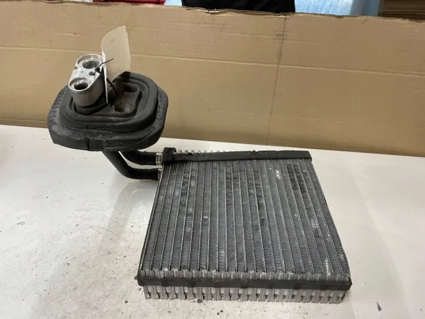 Ilmastointihöyrystin Volvo V50 OEM N668005F068 image 2